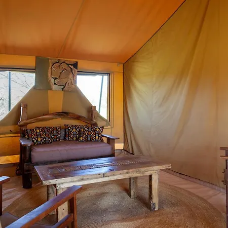 Gnu Ndutu Camp Villa Sinoni Exterior photo