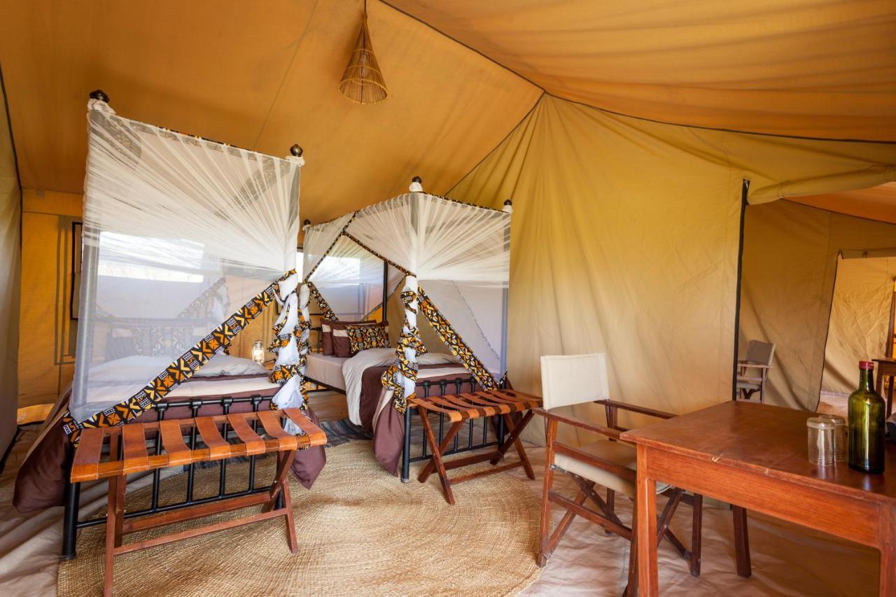 Gnu Ndutu Camp Lodge *
